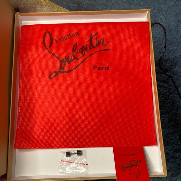 Loubiton heels - Picture 2 of 7